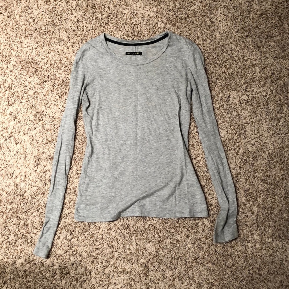 Rag & bone long sleeve top. Slim fitting.